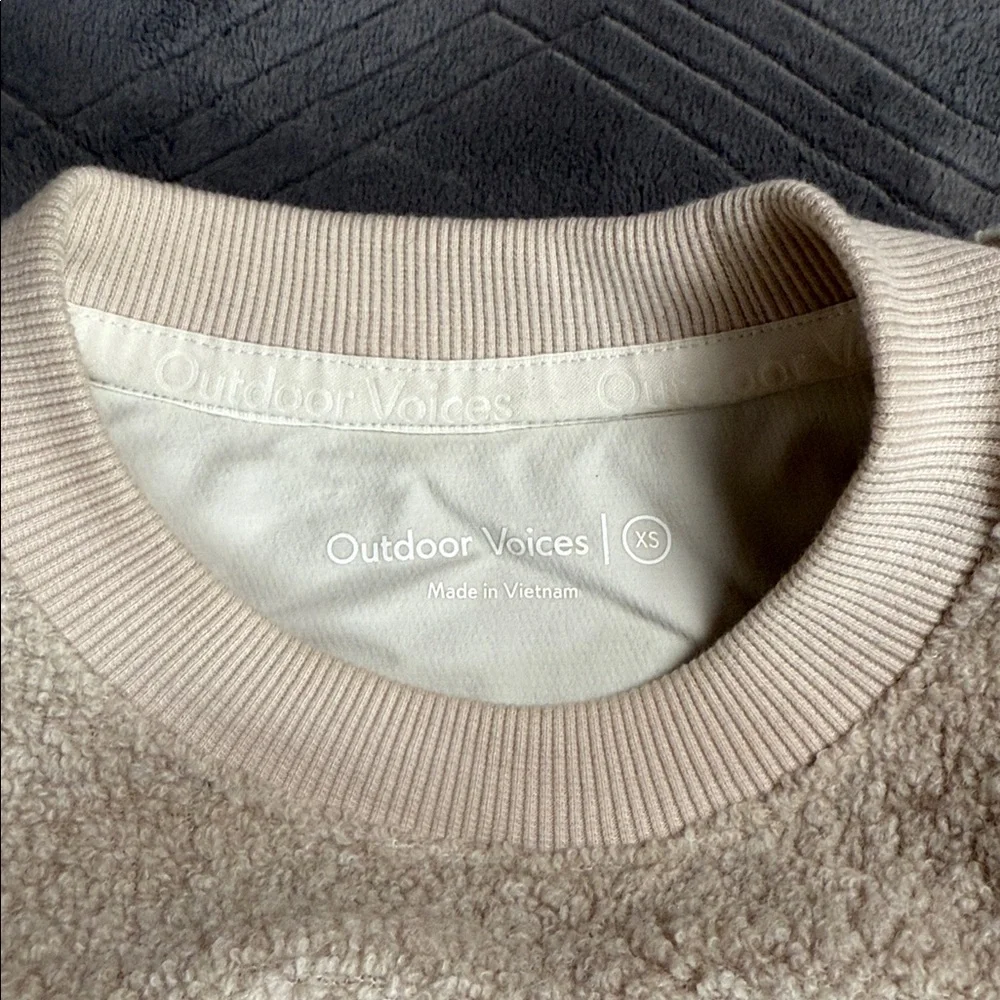 Outdoor Voices Megafleece Oatmeal Wool Crewneck Extra Small